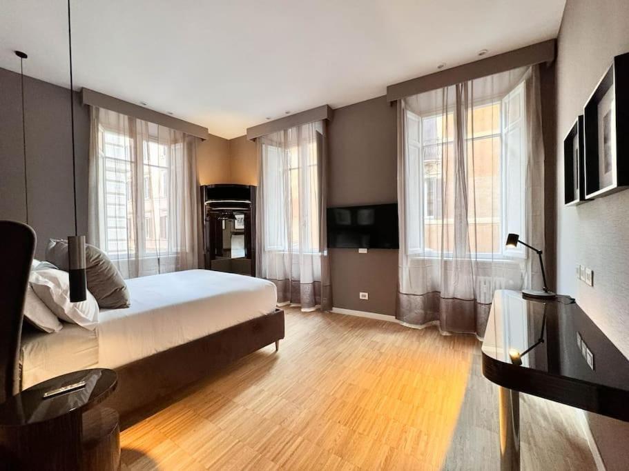 The Condotti - Luxury Serviced Appartamento Roma